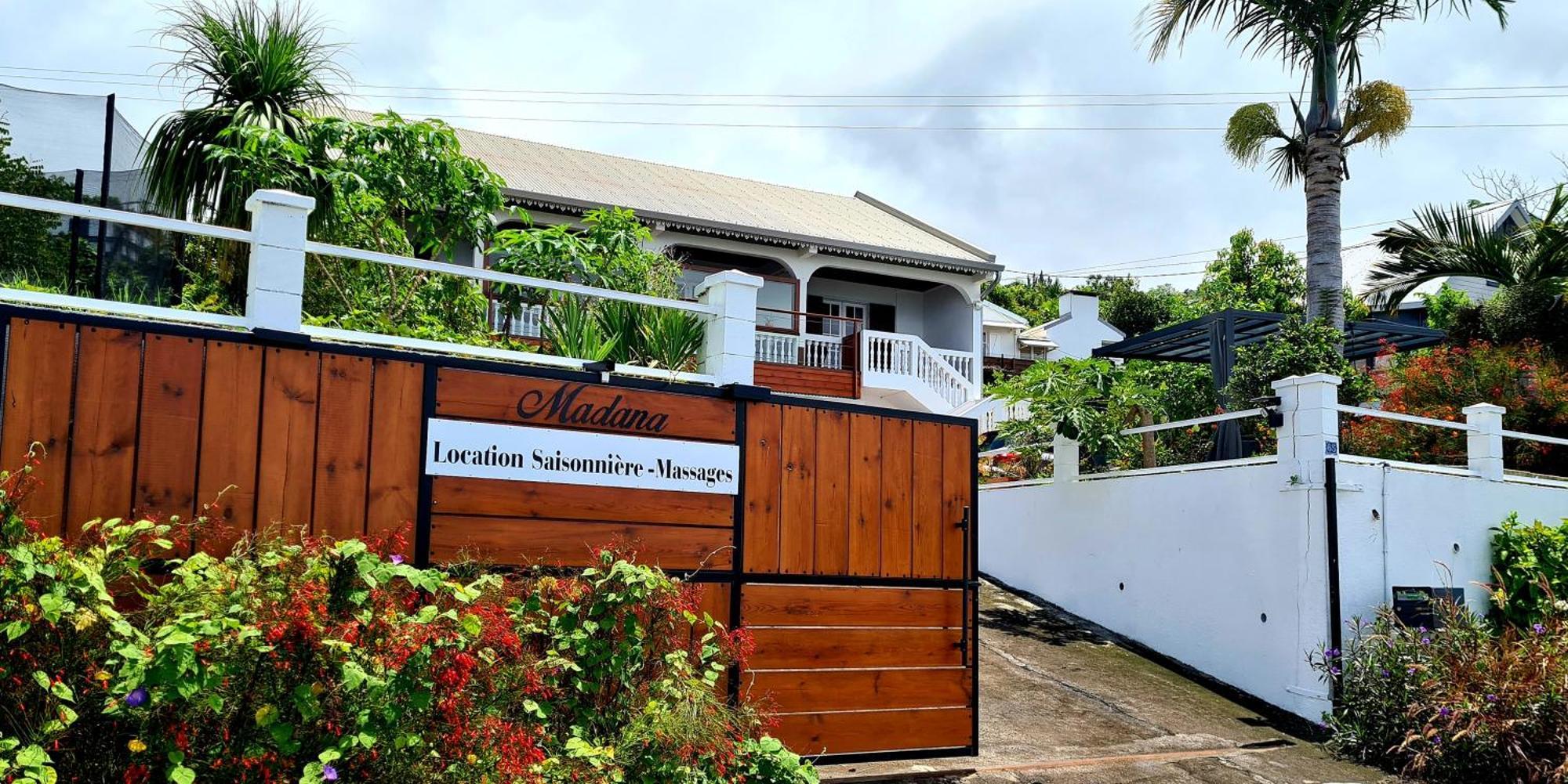 Le Cocon De Madana Saint-Joseph Exterior foto